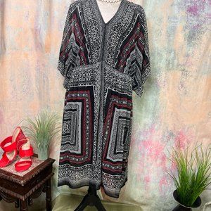 📌B. Smart Kimono Slit Sleeves V-Neckline Plus Size Dress